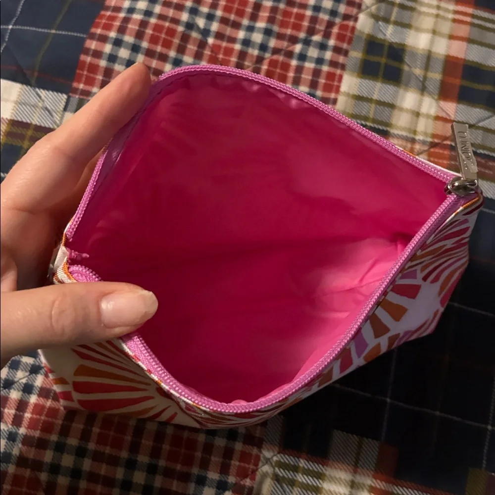 Clinique Pink and Orange Floral cosmetic bag - Picture 3 of 4
